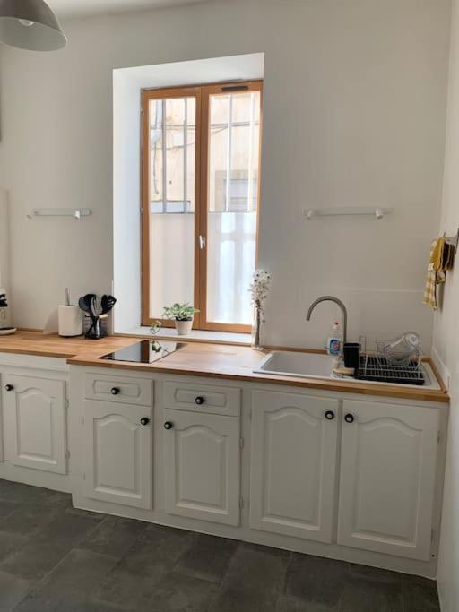 Apartament Le Petit Cocon Nimois Nîmes Zewnętrze zdjęcie